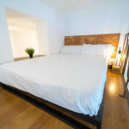 Singular Apartamento En Delicias By Bebalmy Madrid Exterior photo