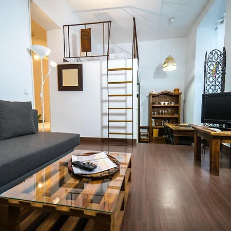 Singular Apartamento En Delicias By Bebalmy Madrid Exterior photo